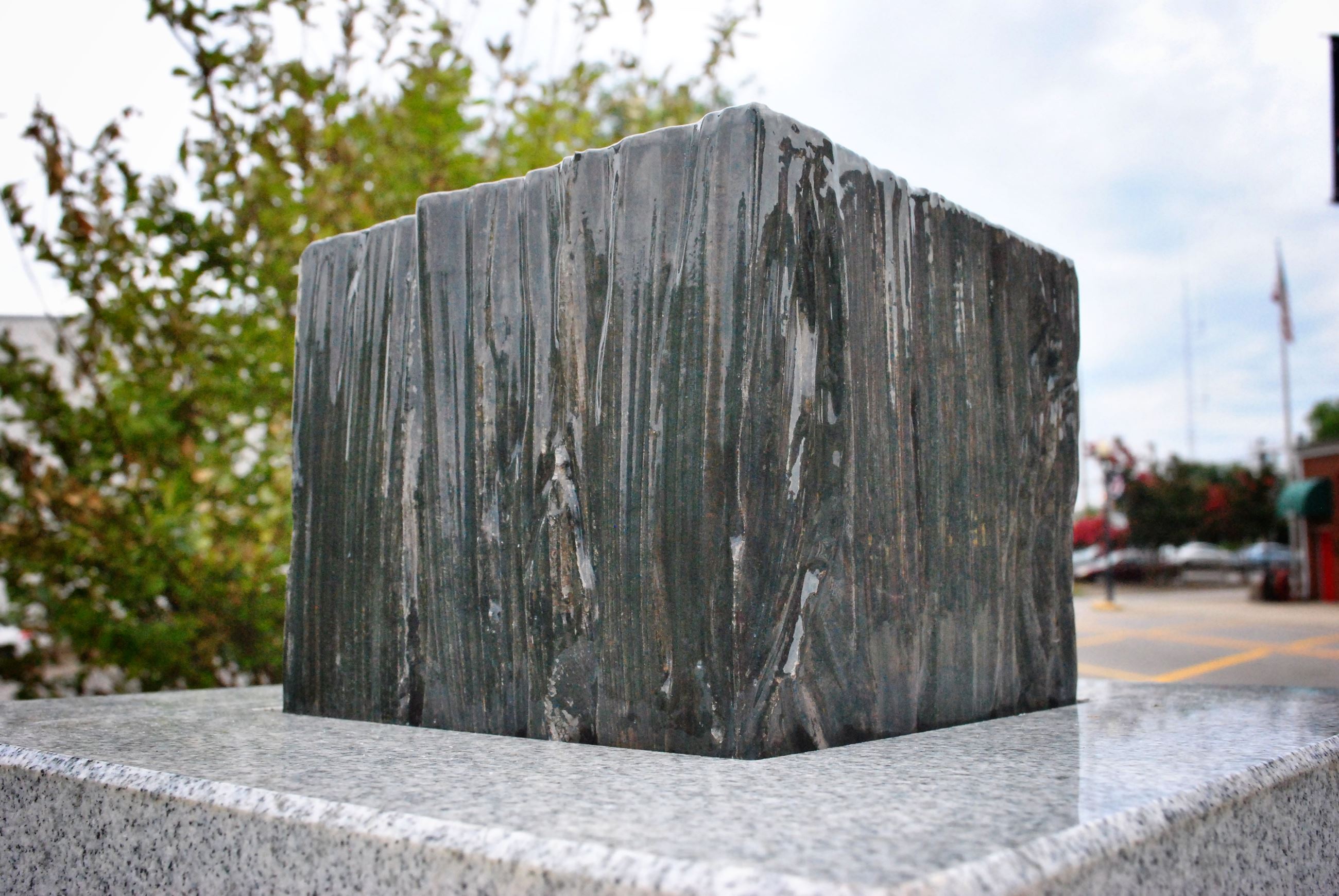 Service Memorial Steel